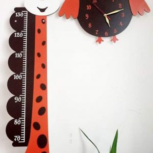 Dječiji mjerači visine boja i natpis po želji kupca.