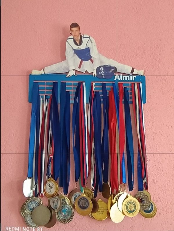 Držači za medalje III